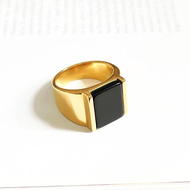 Flat Onyx Ring